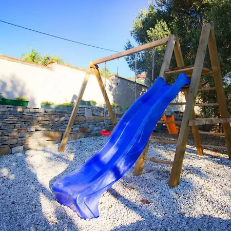 度假居 House Stone&olive 玛里纳