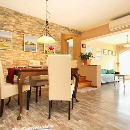 House Stone&olive Marina