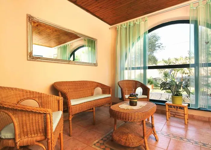 House Stone&olive Feriehus Marina