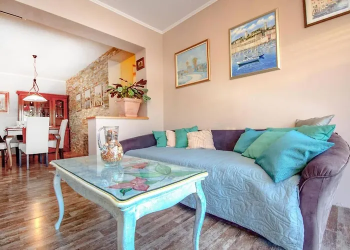 別荘 House Stone&olive