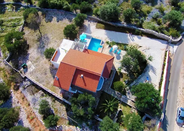 別荘 House Stone&olive *