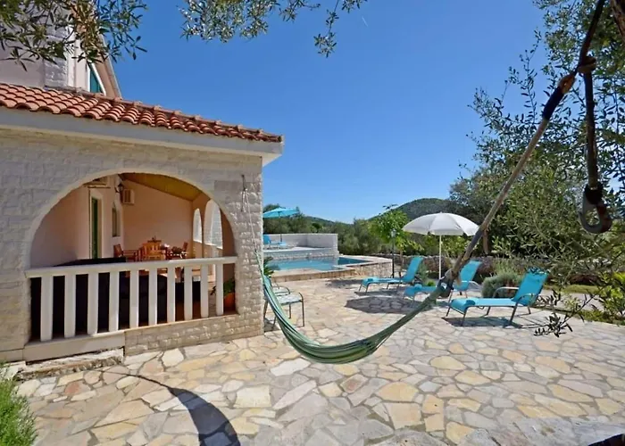 別荘 House Stone&olive