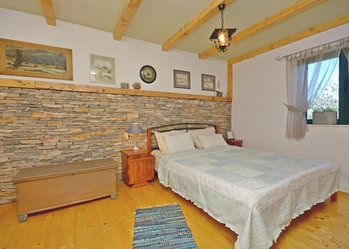 House Stone&olive マリナ