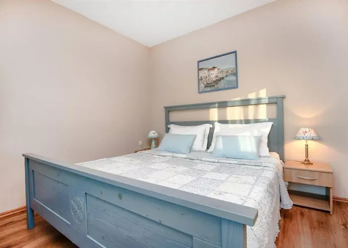 別荘 House Stone&olive